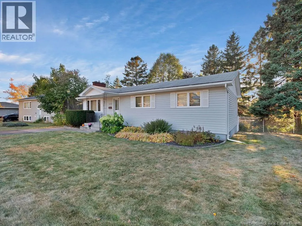 577 Beausoleil Street