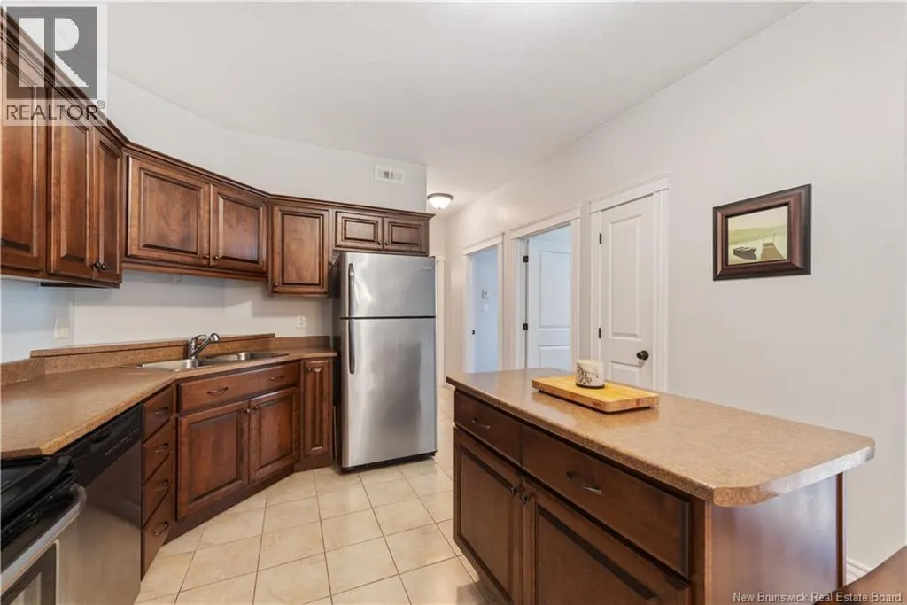 65 Diamond Head Unit# 112