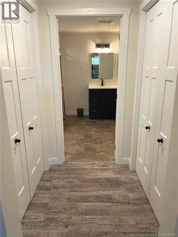 10 Campbell Lane