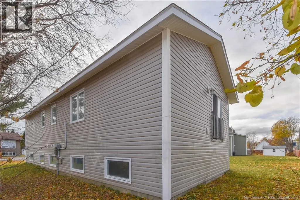 373 rue Coughlan Street