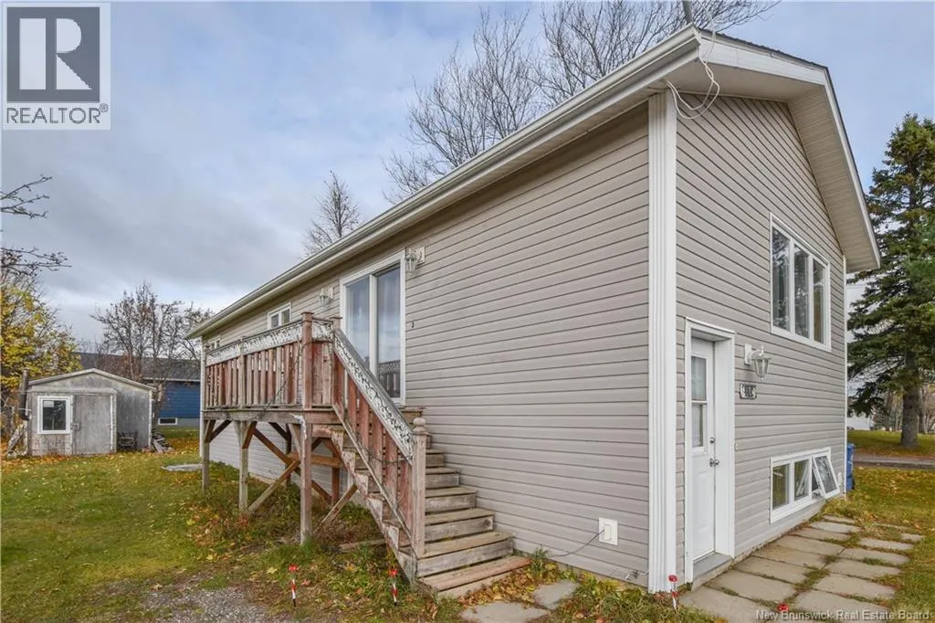 373 rue Coughlan Street