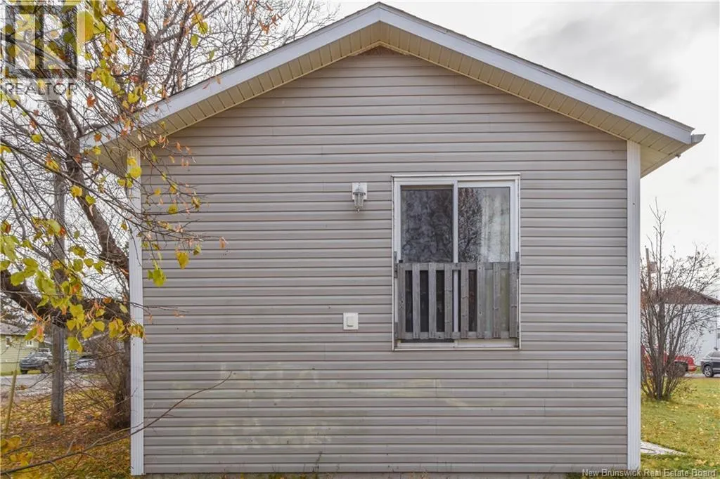 373 rue Coughlan Street