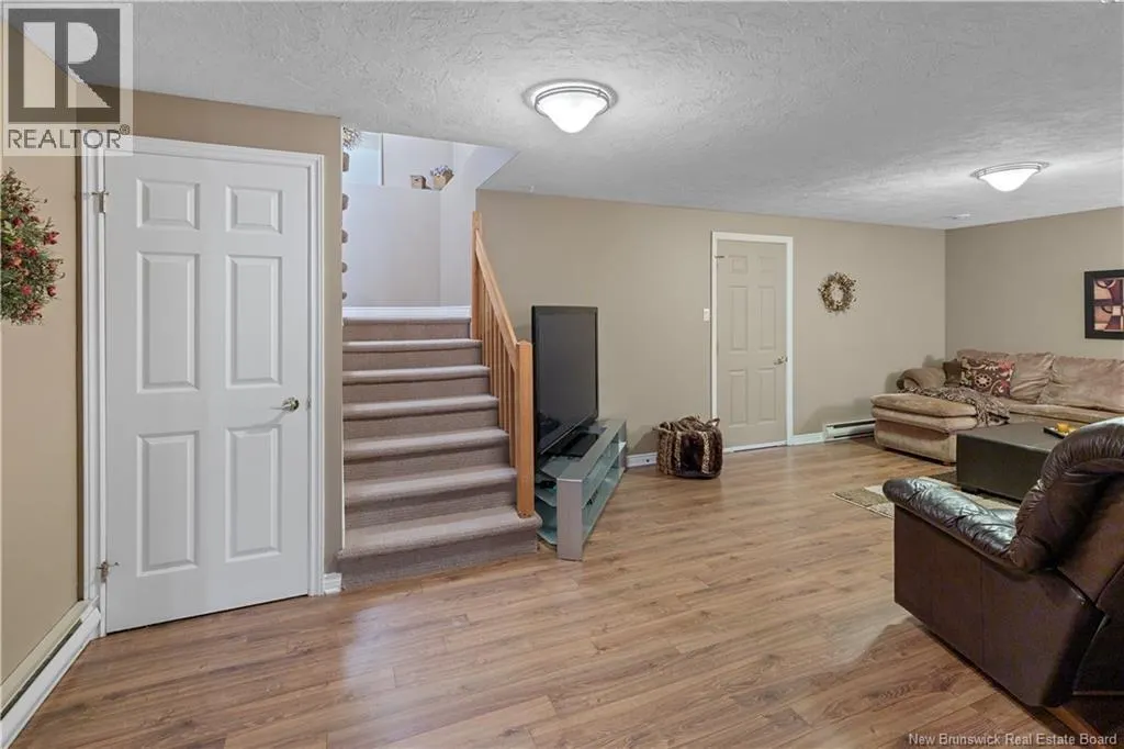 6 Spruce Garden Court