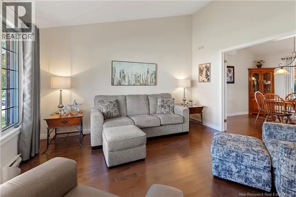 6 Spruce Garden Court