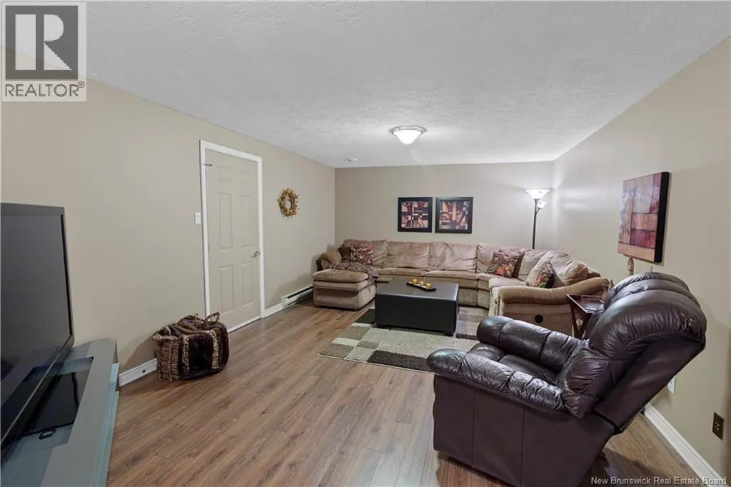 6 Spruce Garden Court