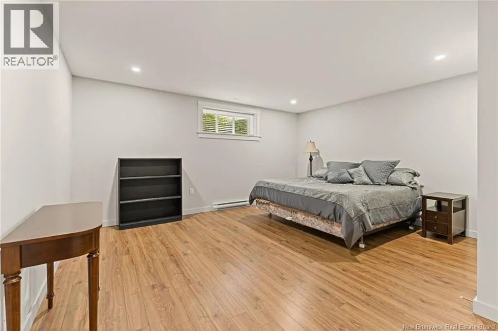 16 Louis-Arthur Court