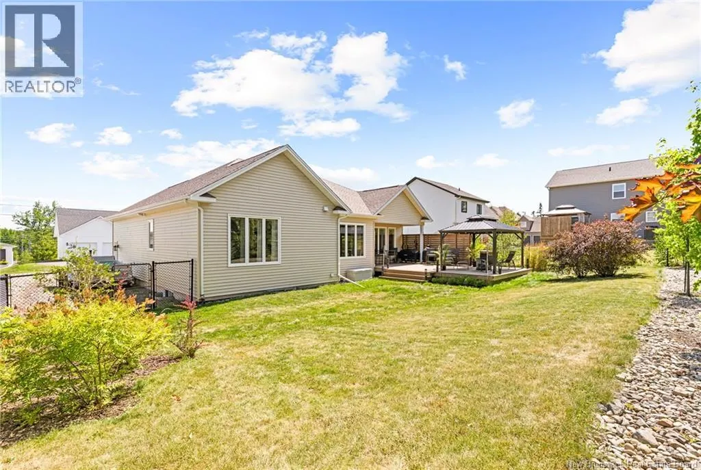 16 Louis-Arthur Court