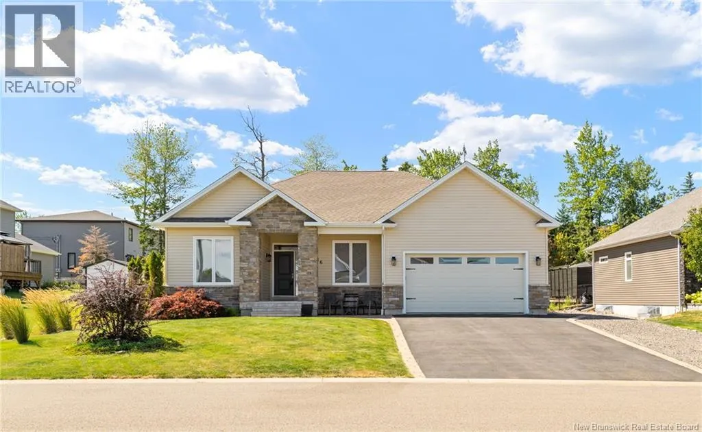 16 Louis-Arthur Court