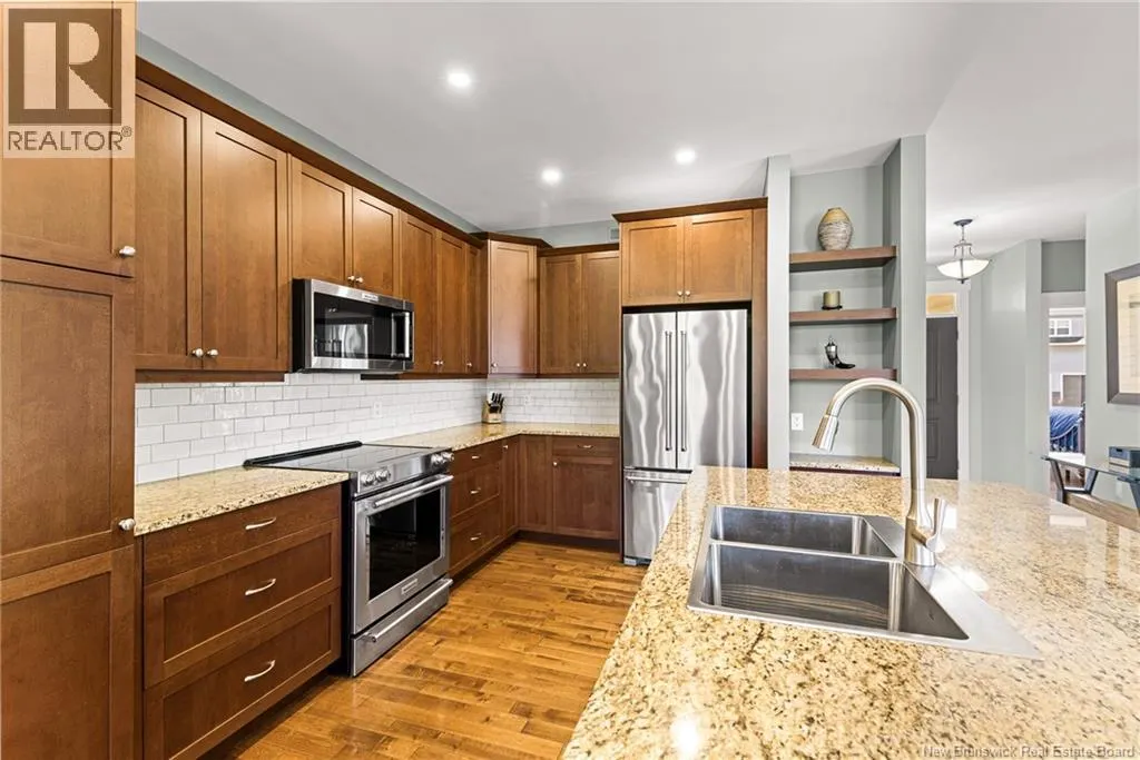 16 Louis-Arthur Court