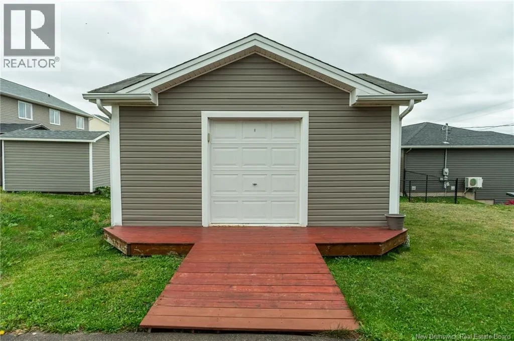88 Stillwater Drive