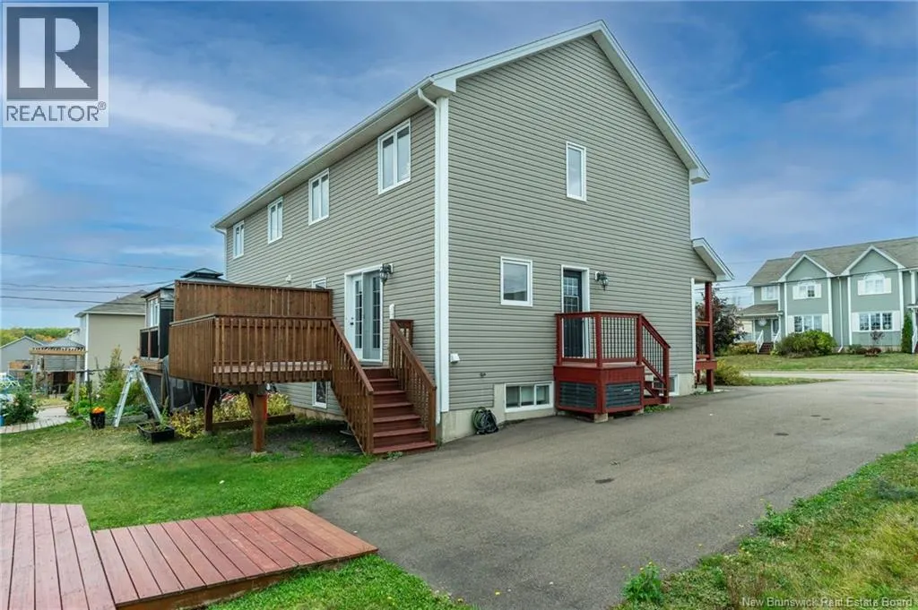 88 Stillwater Drive