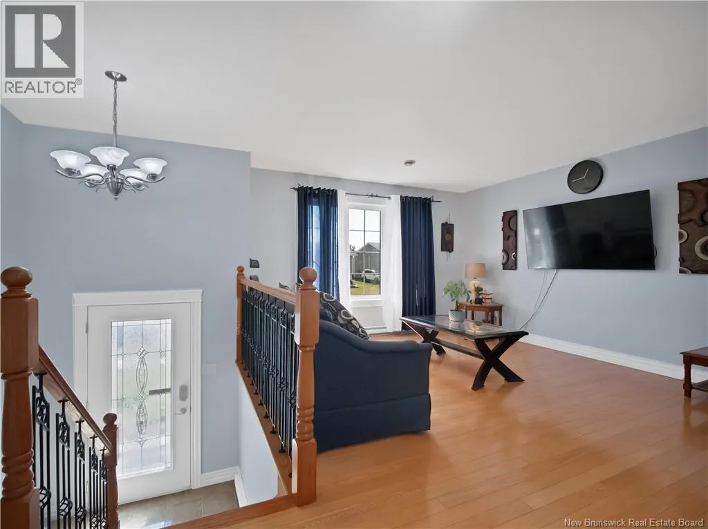 53 Falcon Drive