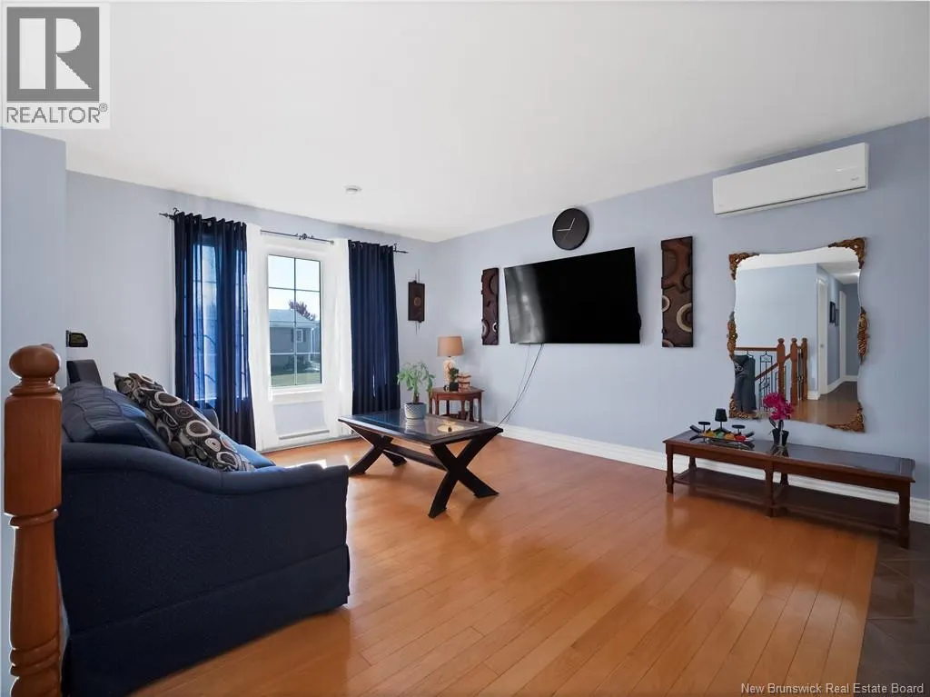 53 Falcon Drive
