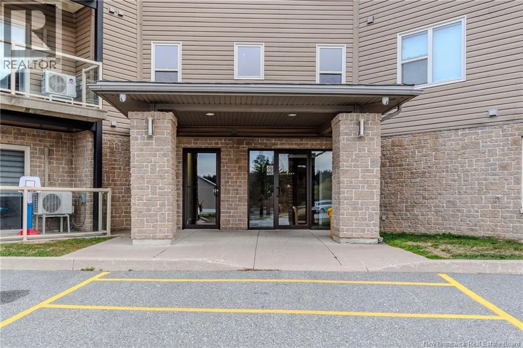 130 Arlington Crescent Unit# 15