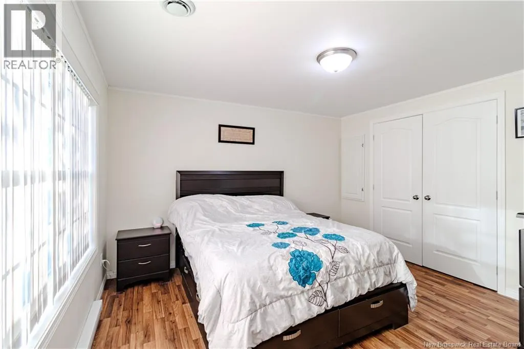 6 Northrup Crescent