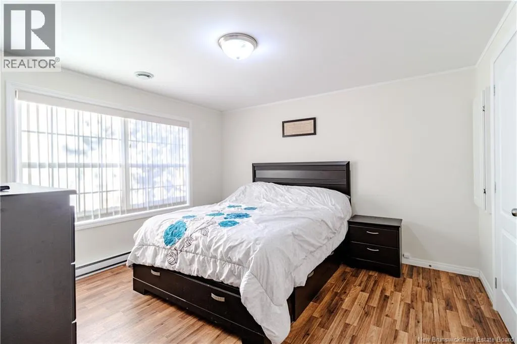 6 Northrup Crescent