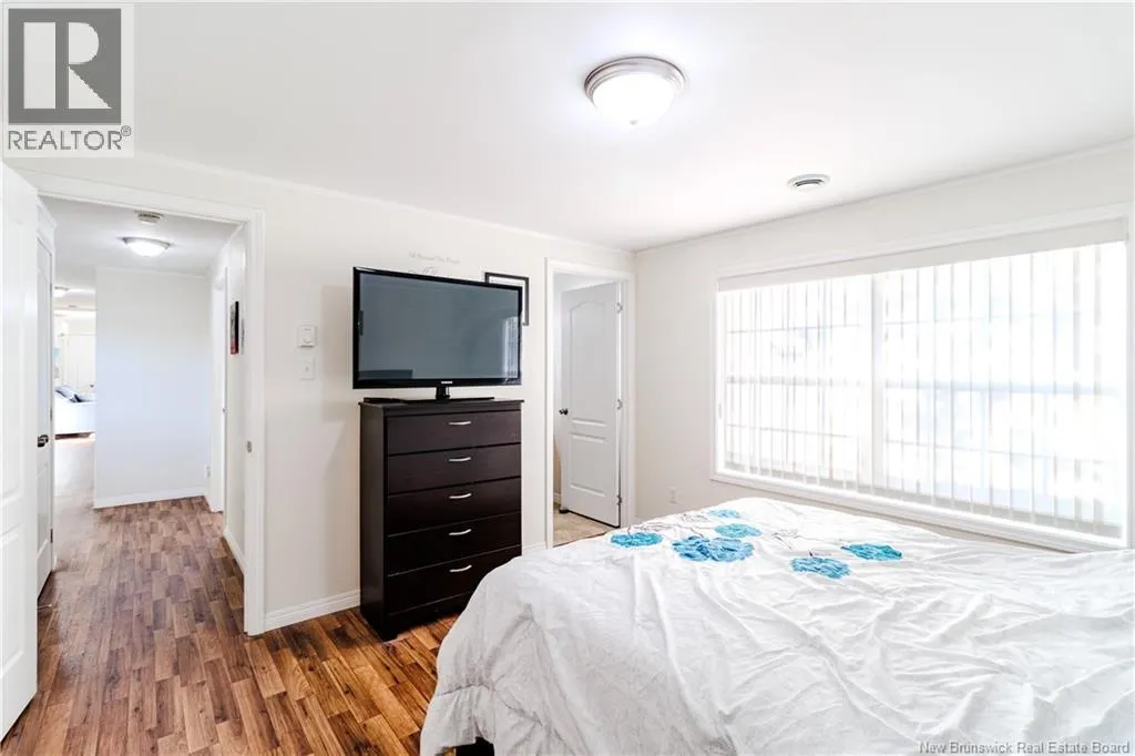 6 Northrup Crescent