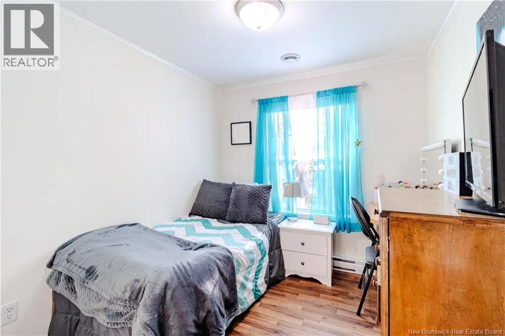 6 Northrup Crescent