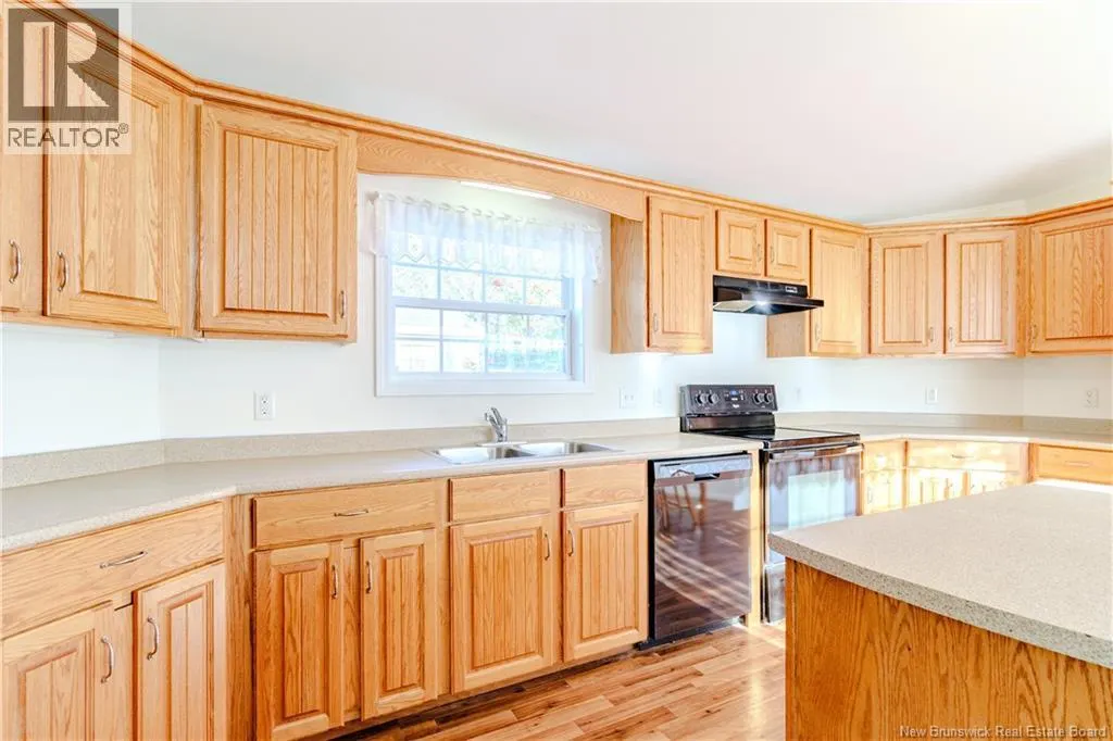 6 Northrup Crescent