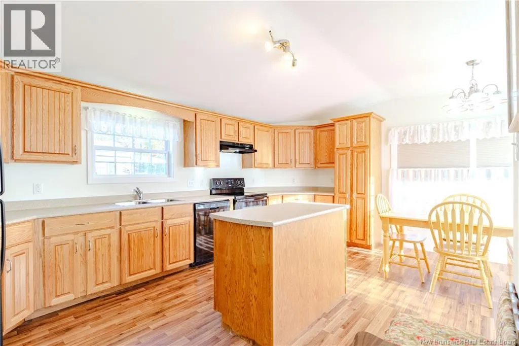 6 Northrup Crescent