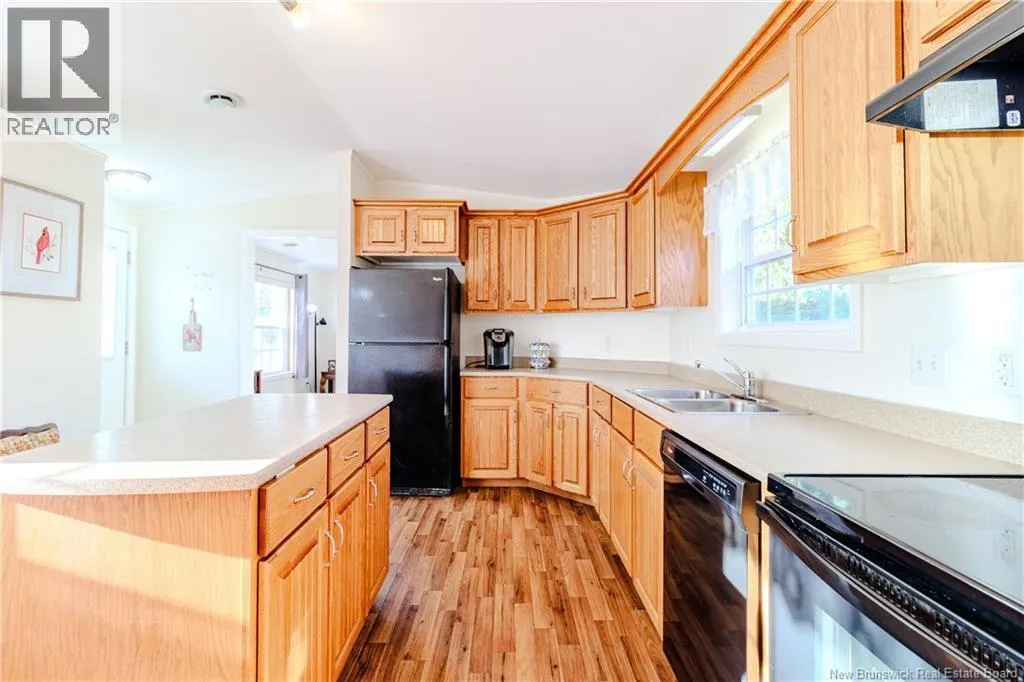 6 Northrup Crescent