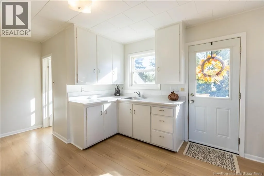 4-4A Jones Avenue