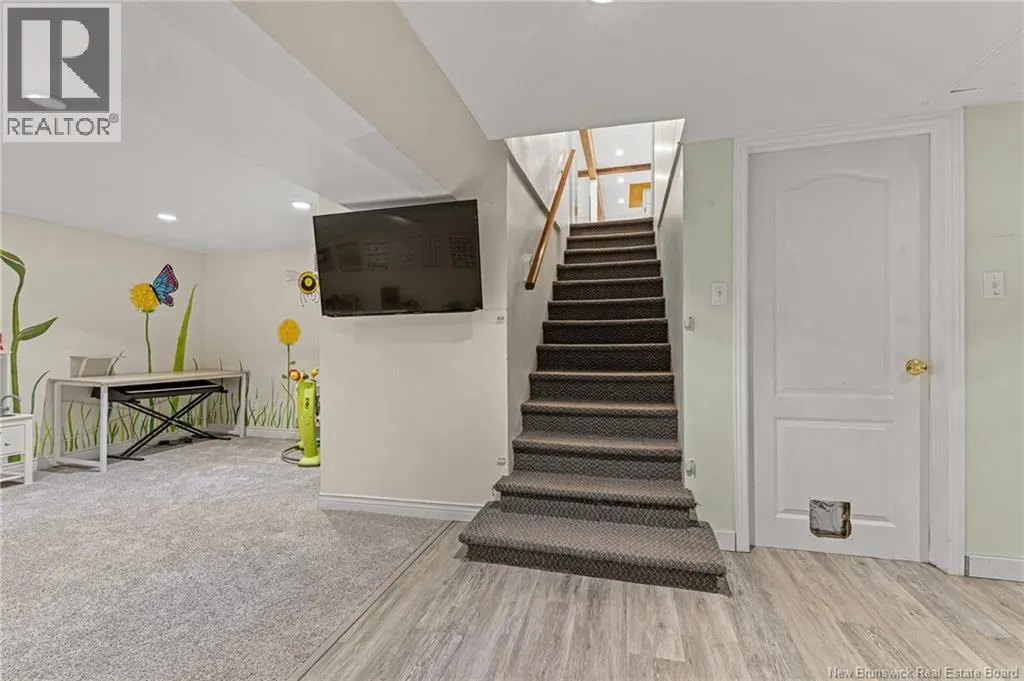 225 Upper Mountain Road