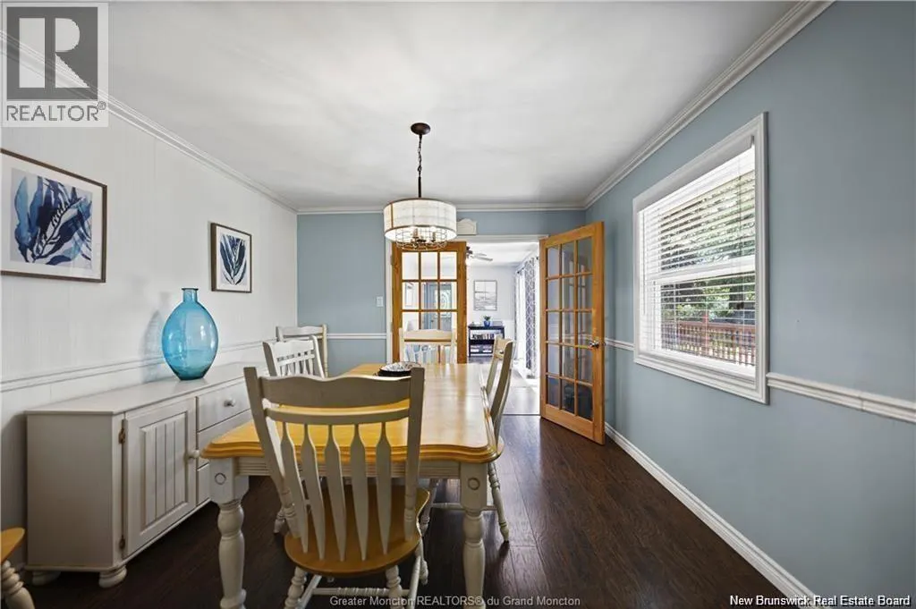 17 Centennial Ave West