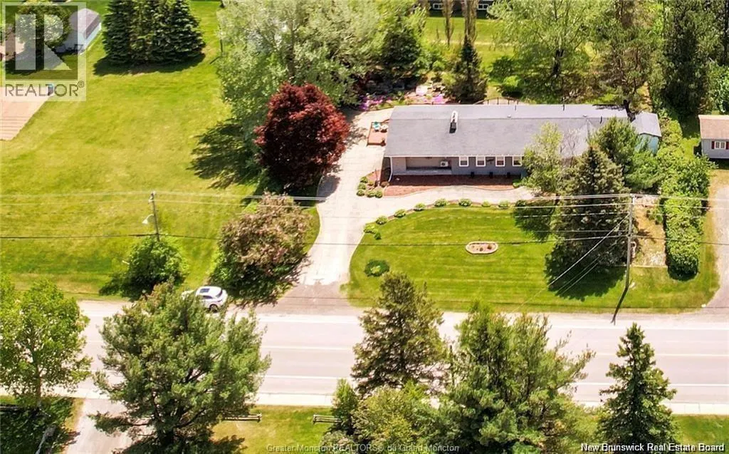17 Centennial Ave West