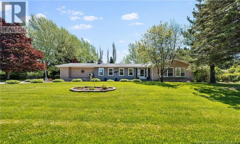 17 Centennial Ave West