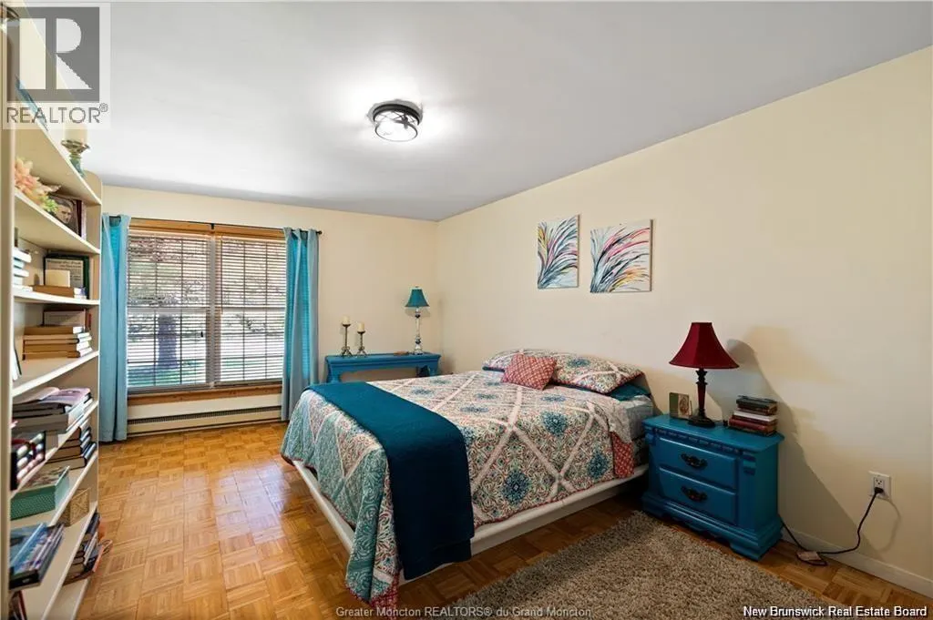 17 Centennial Ave West