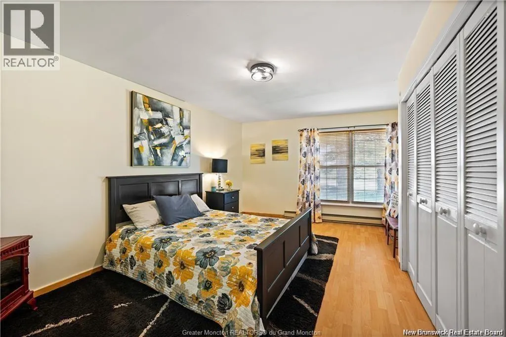 17 Centennial Ave West