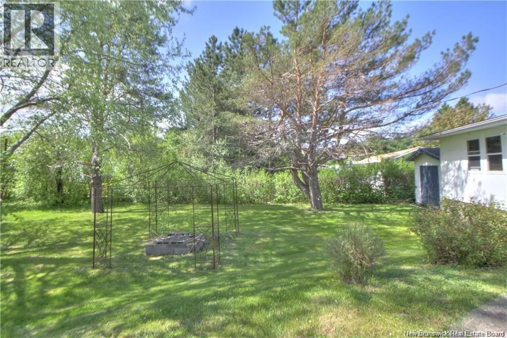 17 Centennial Ave West