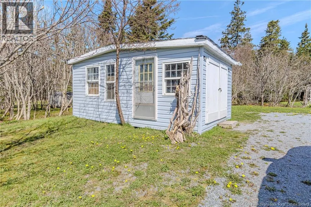 35 Lighthouse Road