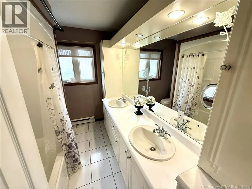 1216 Rue Principale