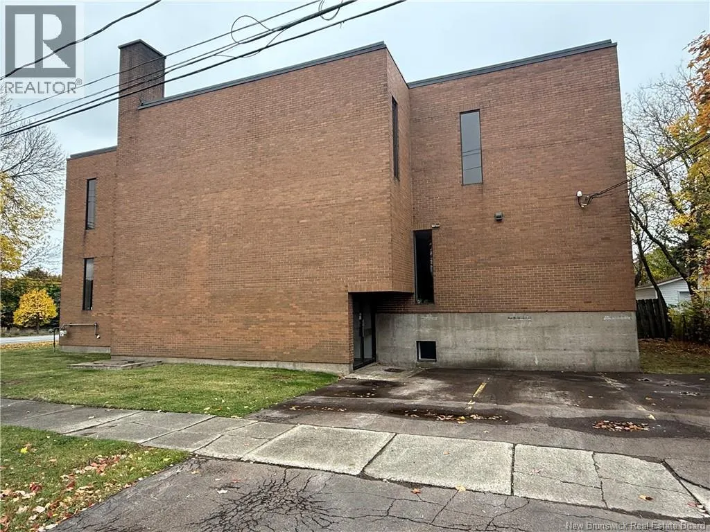 567 St George Street