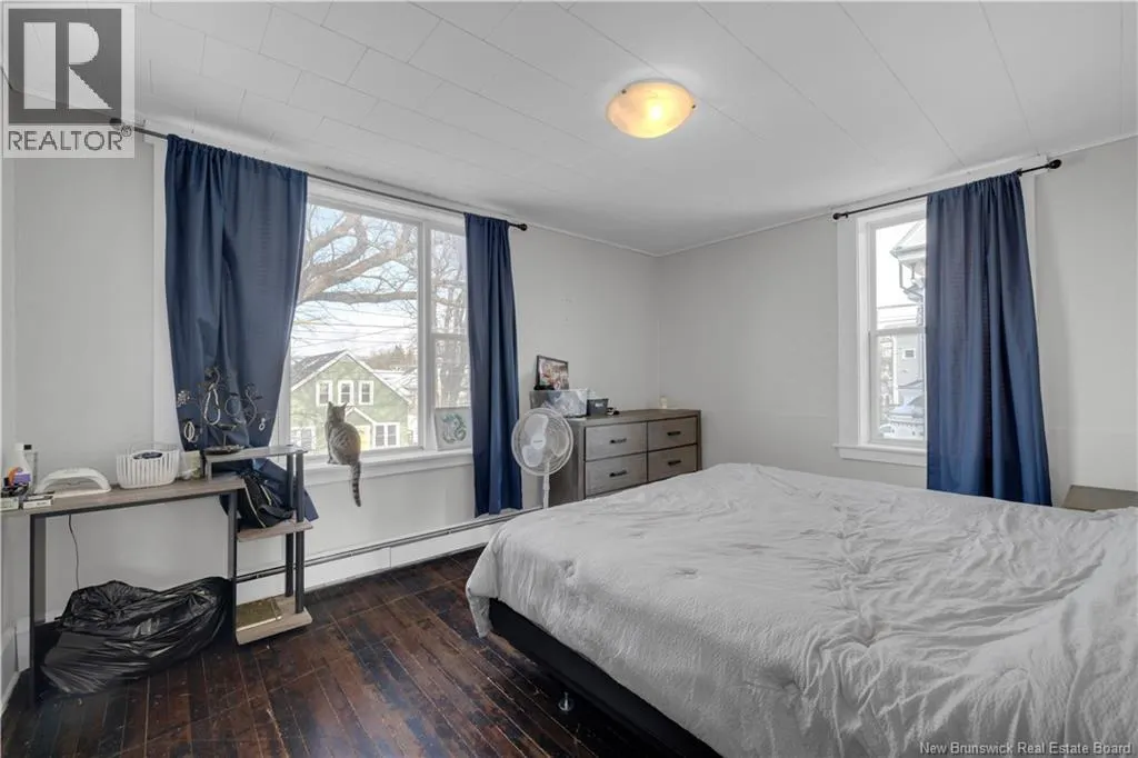 398-400 Algonquin Place