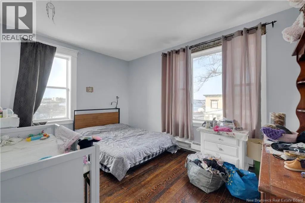 398-400 Algonquin Place