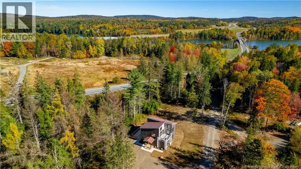 4 Thomas Creek Lane