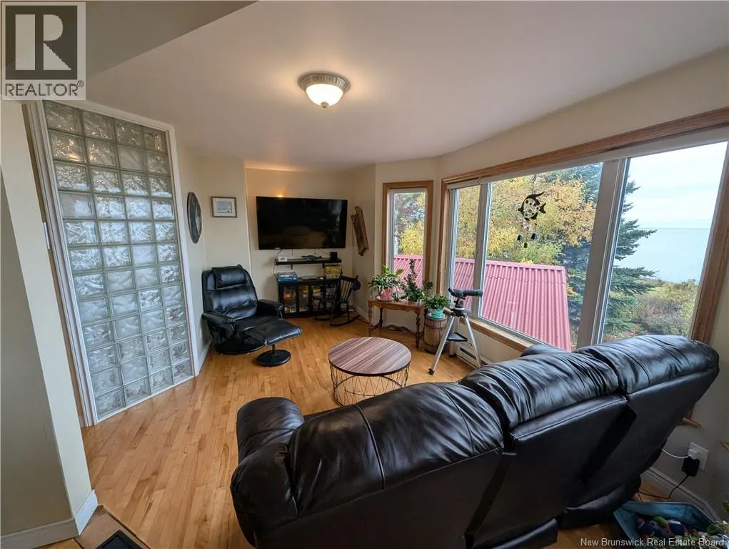 425 De La Baie