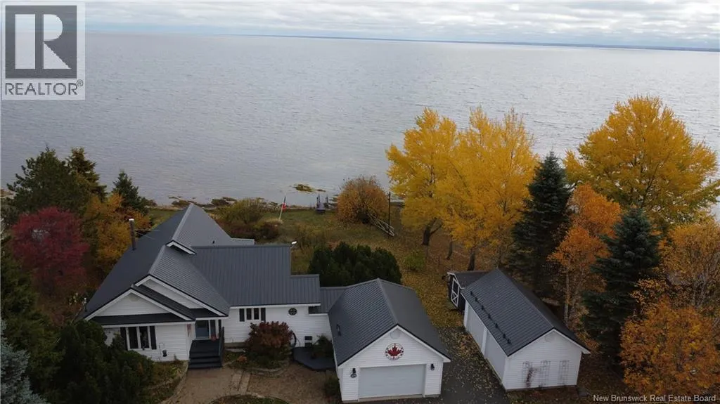 425 De La Baie