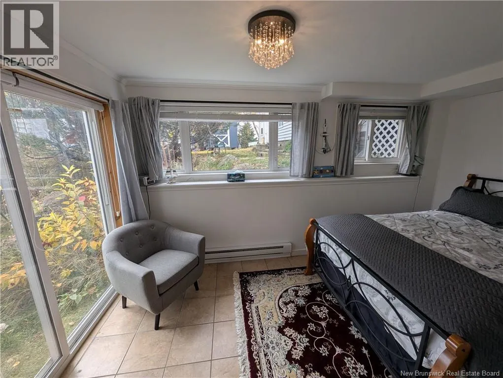 425 De La Baie