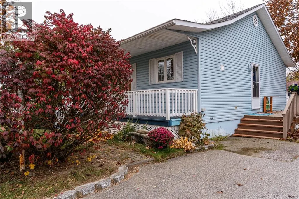 23 Adams Avenue
