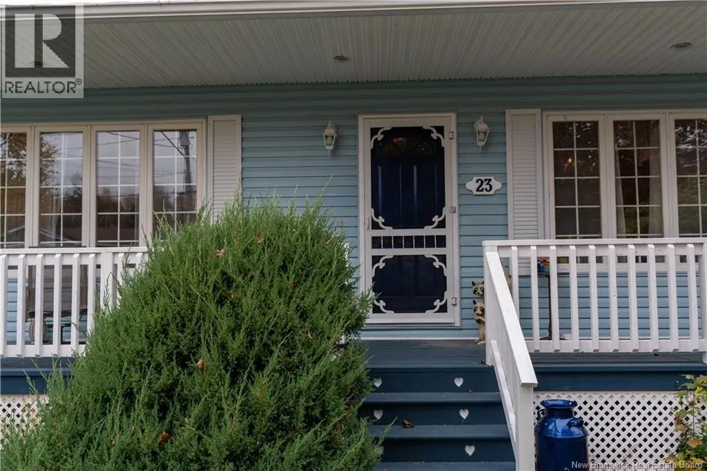 23 Adams Avenue