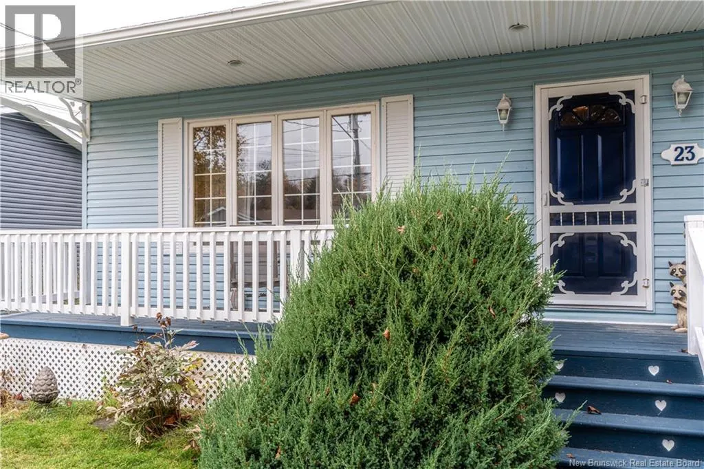 23 Adams Avenue
