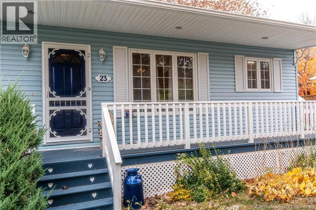 23 Adams Avenue