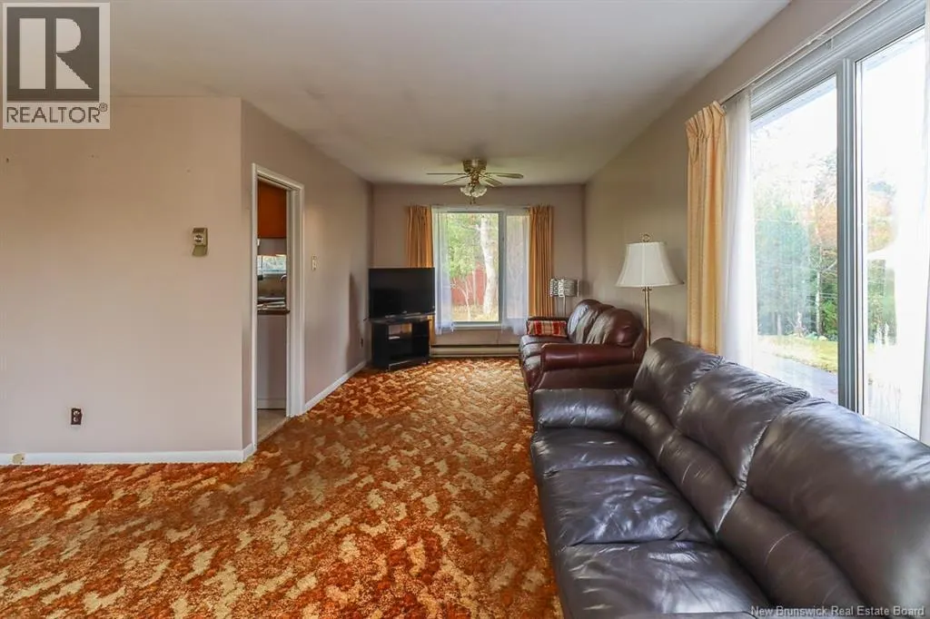 339 Silvermount Crescent