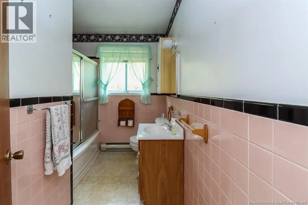 339 Silvermount Crescent