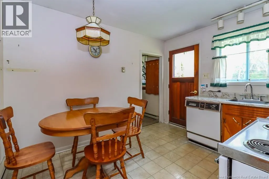 339 Silvermount Crescent