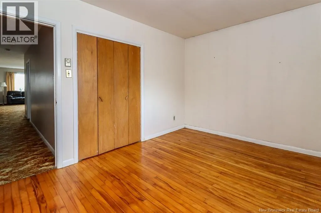 339 Silvermount Crescent